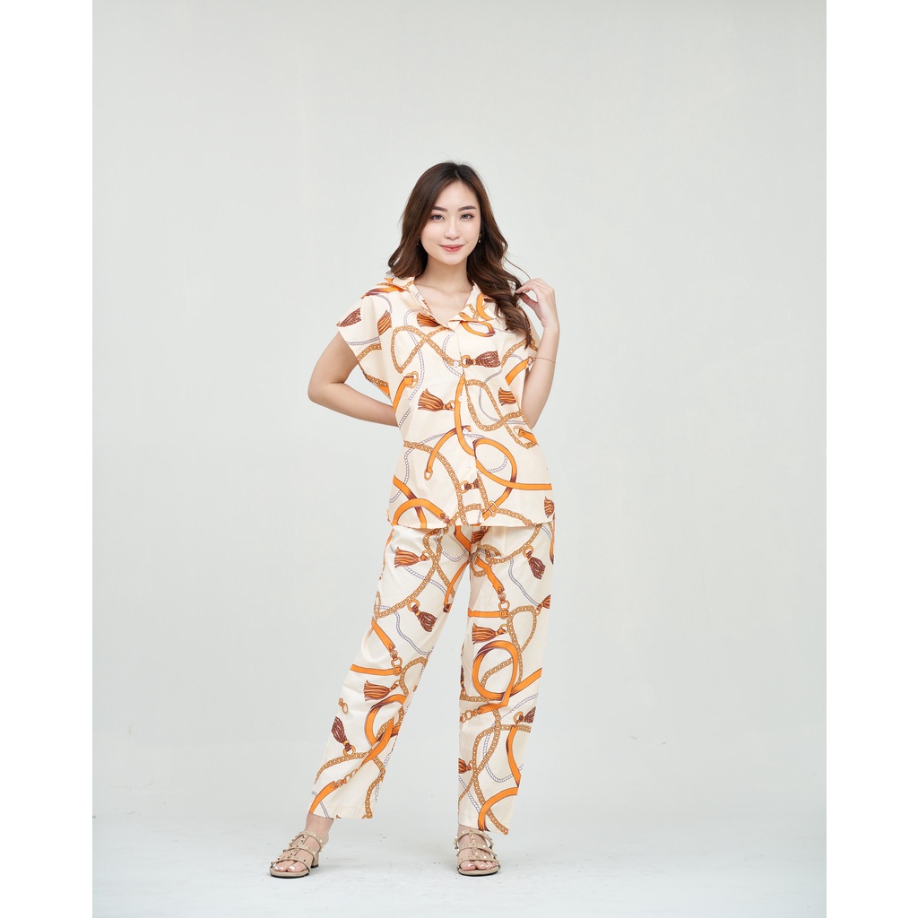 IZANY Piyama Daily ONE Set IZANY LD 104 cm / SET Izany Pajamas Banyak Motif-MYSIMPLY CREAM