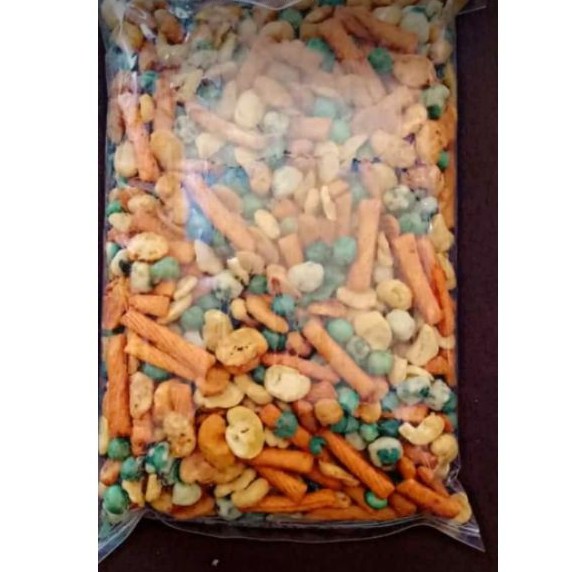 

kacang mix netto 375gr