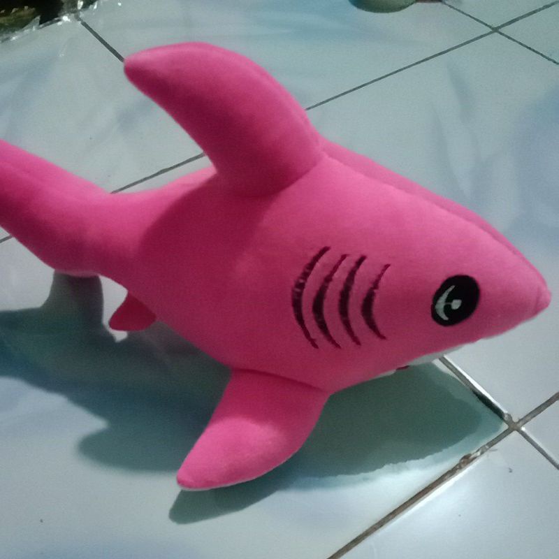 CUCI GUDANG boneka baby shark