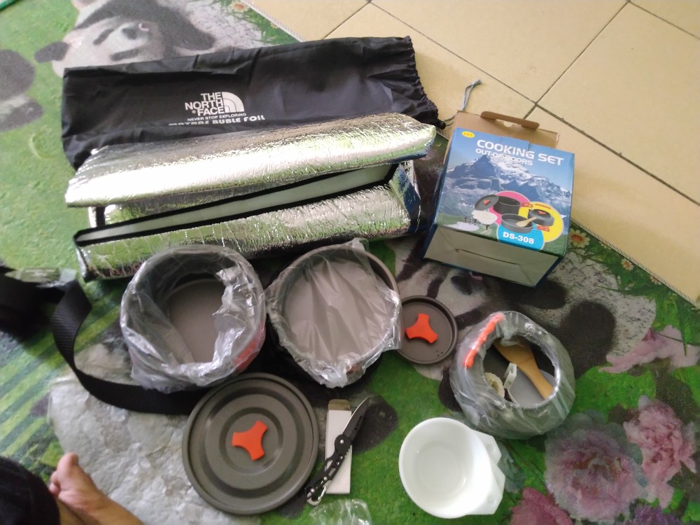 Matras Alumunium Foil 2x1 Meter - Matras Camping - Matras Foil - Alat Tidur Camping