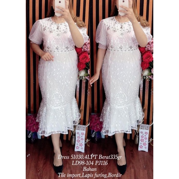 DRESS TILE BORDIR WHITE 41PT