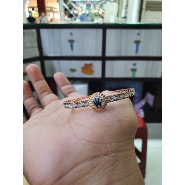 gelang bangle emas 750 crown roxe