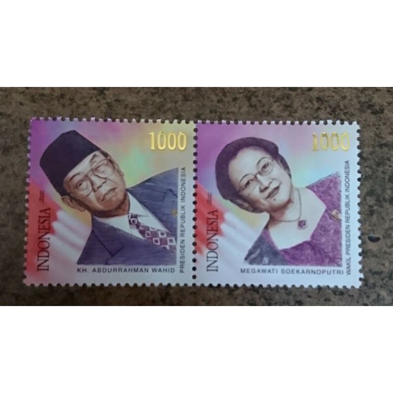 

Prangko Perangko Indonesia seri Presiden Abdurrahman Wahid dan Wakil Presiden Megawati Soekarno Putri Tahun 2000