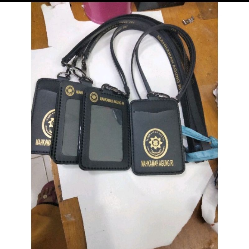 

ID card Holder/Name Tag Mahkamah Agung (MA)