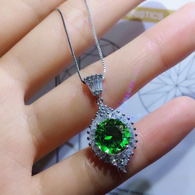 Luxury 3 Karat Color Diamond Necklace