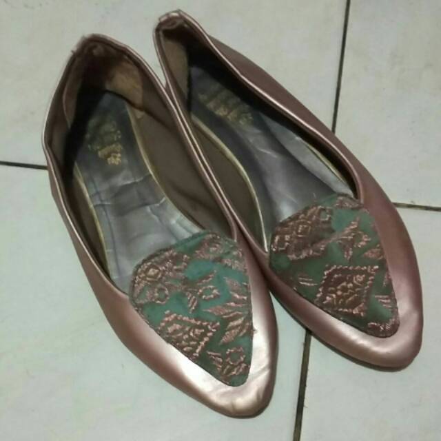 Preloved flatshoes