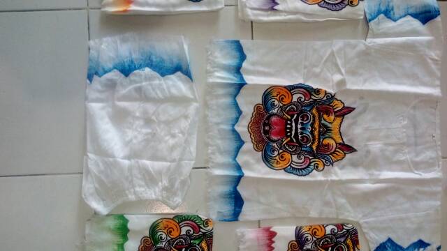 Sovenir oleh oleh bali Setelan anak baju barong putih khas bali