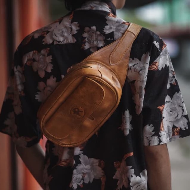 TAS SELEMPANG PRIA FULL KULIT ASLI KICKERS 100 % KULIT SAPI ASLI