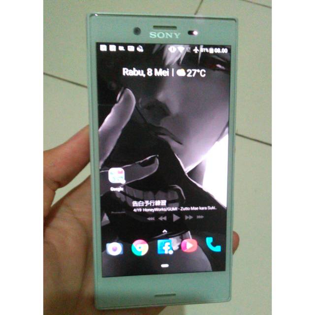 Sony xperia x compact