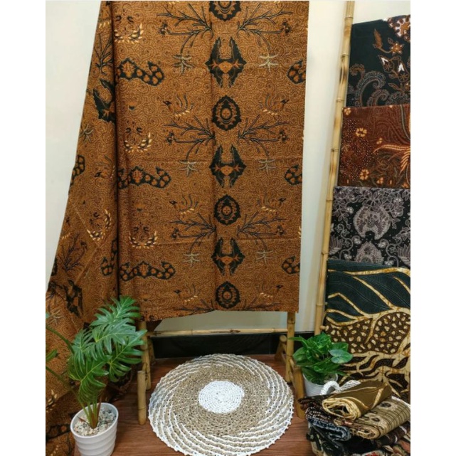 ( 11 Motif Sogan) Batik Solo / Batik Manten / Batik Pengantin Jawa / Batik Jogja / Batik Lawasan / J
