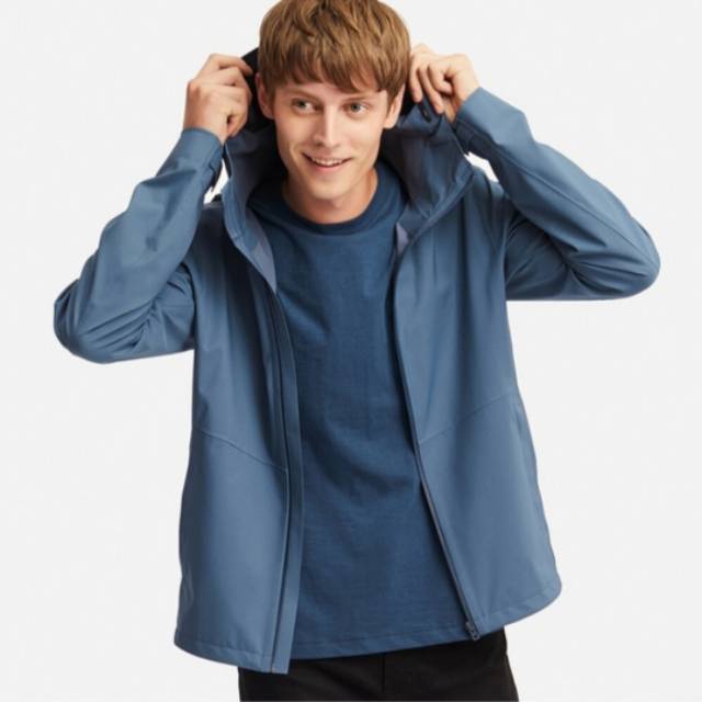 jaket uniqlo blocktech