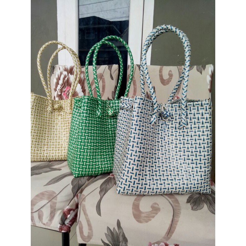 tas anyaman// tas bakul // tas plastik // handmade