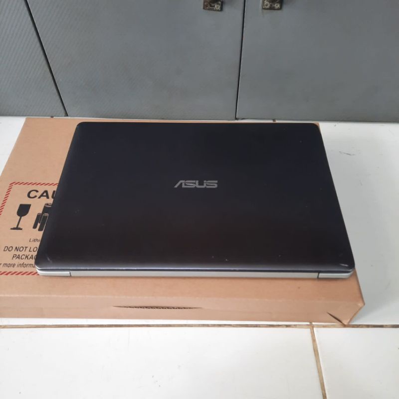 Laptop Asus S451LB Core i3-4010U Ram 4GB/HDD 500GB Nvidia Geforce 740M 2Gb Gaming Editing