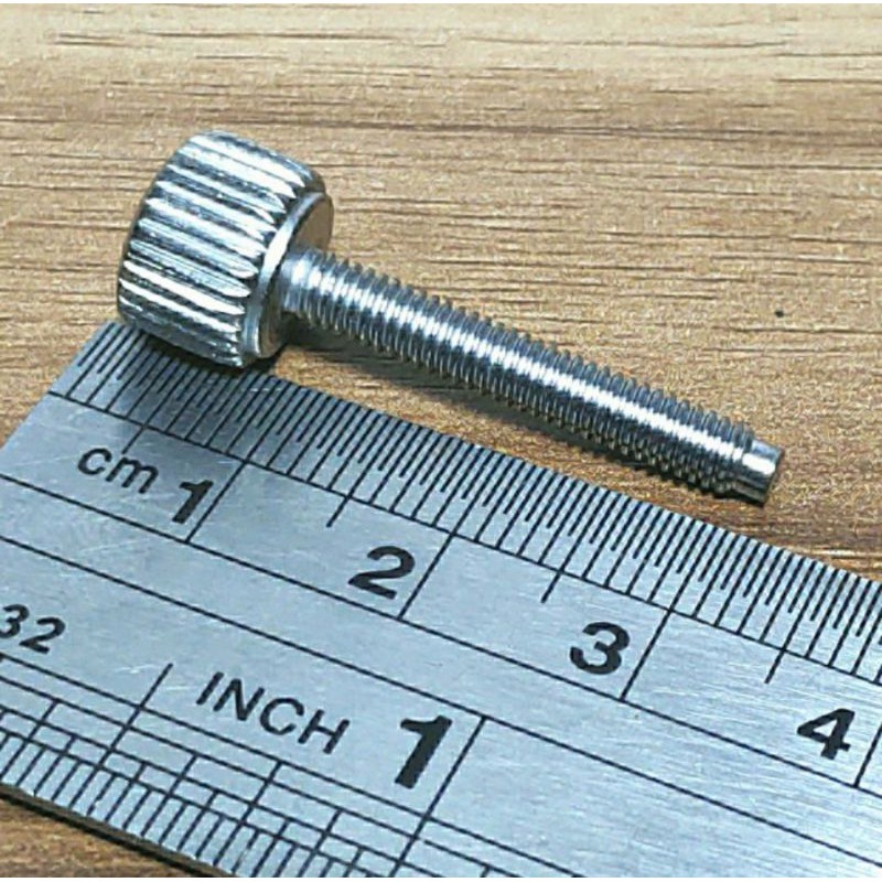 19004 Baut Pisau Atas Panjang Mesin Obras Kecil GN1-1