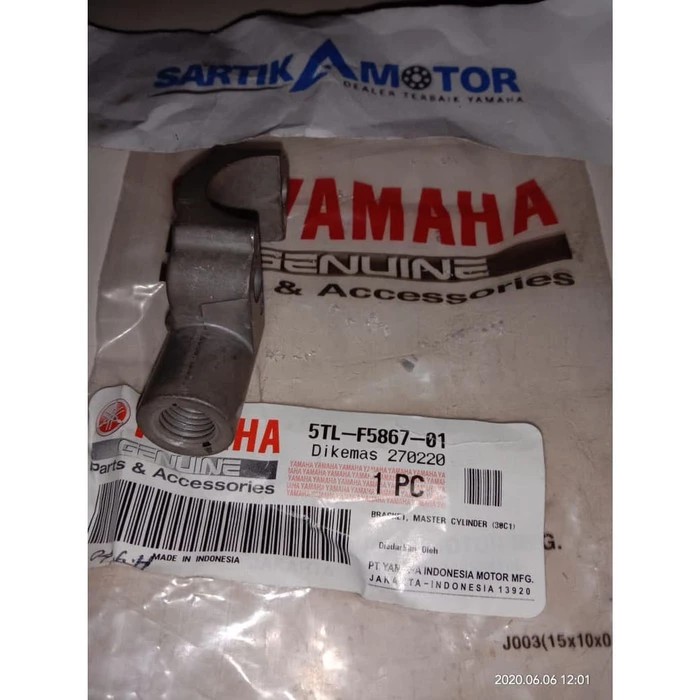 Original Bracket, Master Cylinder (Dudukan Spion Kanan) Yamaha Mio GT