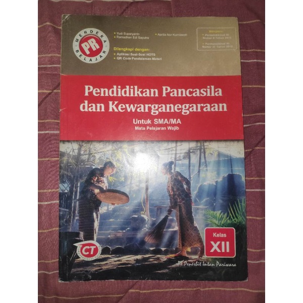 BUKU LKS INTAN PARIWARA PPKN SMA KELAS 3 (12) XII 2021