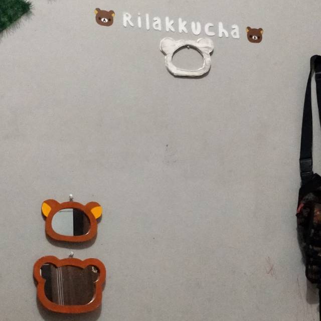 Cermin kecil rilakkuma