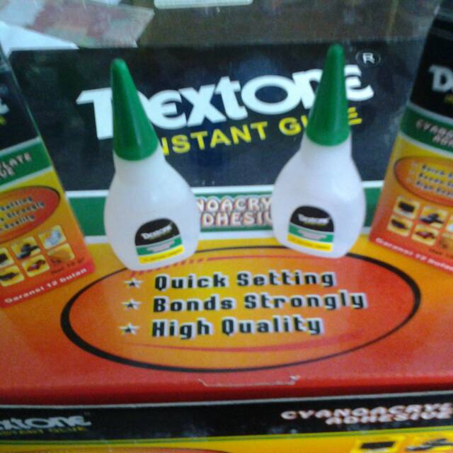 

Lem dextone instan glue
