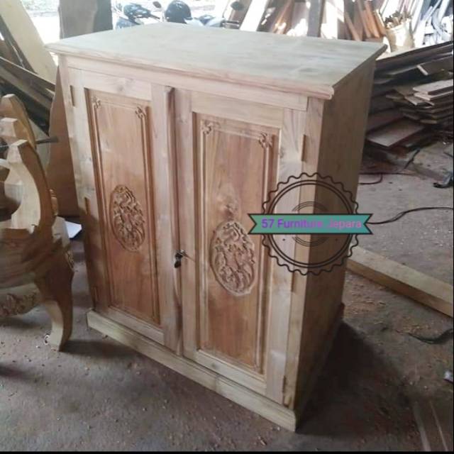 Lemari pakaian/ baju pintu 2 model kecil kayu jati ukir simpel - mentahan