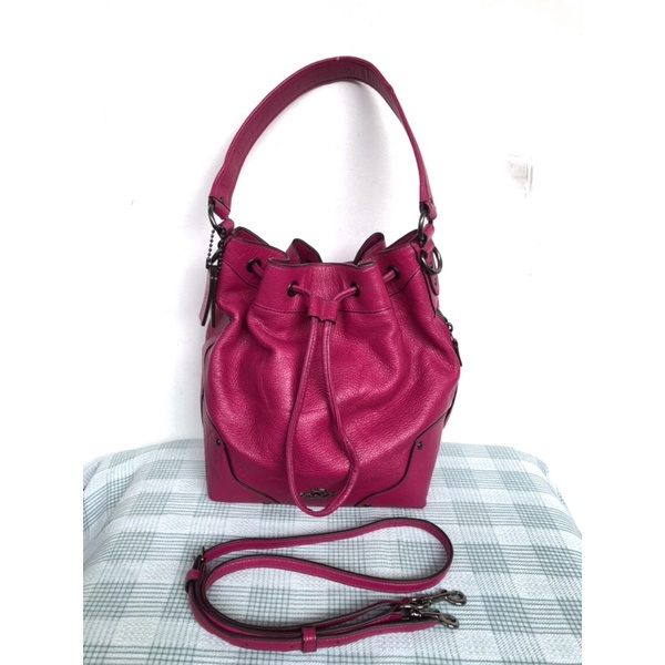 Tas Serut Kulman dan Kulas Coach Pink Bucket Bag Preloved