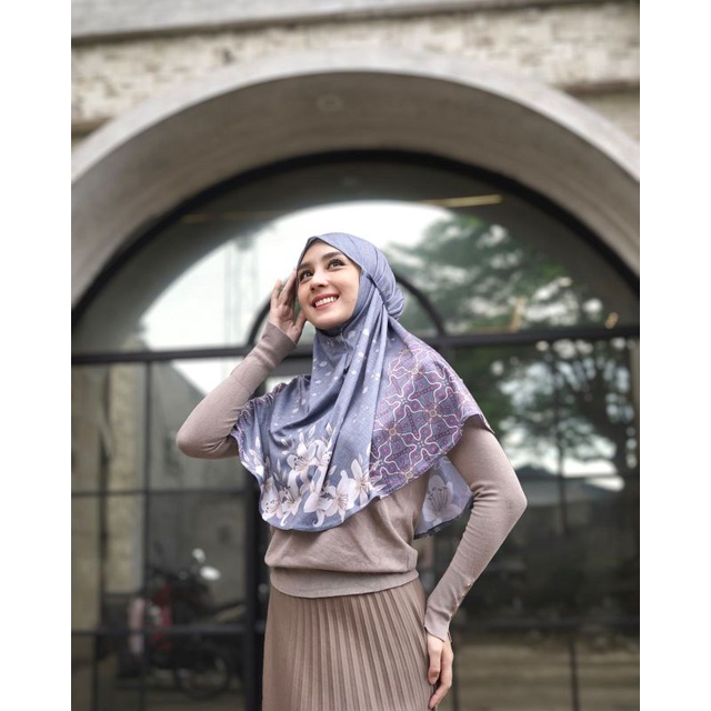 Bergo series camelia by Danyta