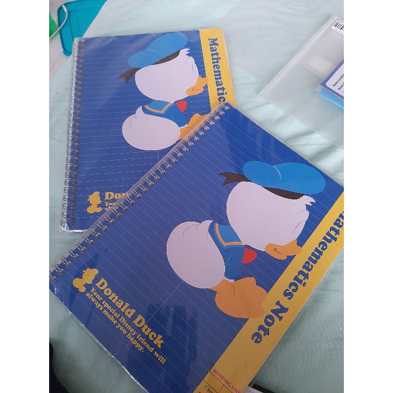 

buku tulis donald duck