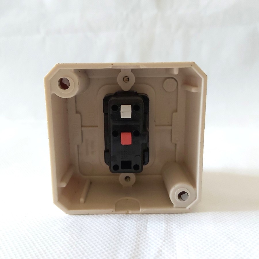 Saklar Engkel Broco Ob Segi Single Switch Outbow Tempel