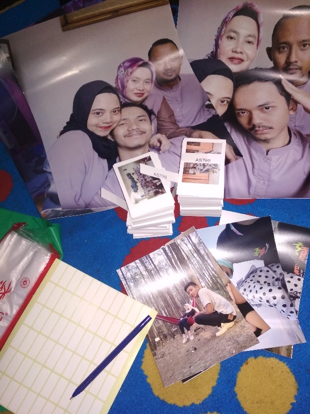 Cetak Foto Polaroid Ukuran 2r 6x9 Cm - Dekorasi Hiasan Dinding Foto Custom