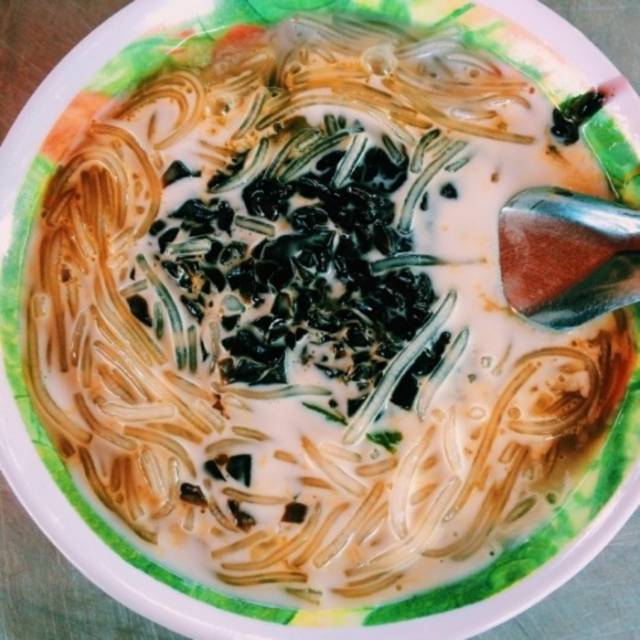 

Cendol Ce Hun Tiau Tiaw Cehuntiaw Cehuntiau Ahua Gang Waru Cendol Kanji Sagu VIRAL Terenak Di Pontianak 500 gr gram