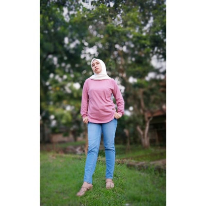 Kaos Polos Wanita Tangan Panjang Oval Nameera Original