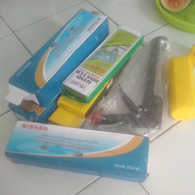Tarikan Pintu Double Atau Handel Pintu Dua