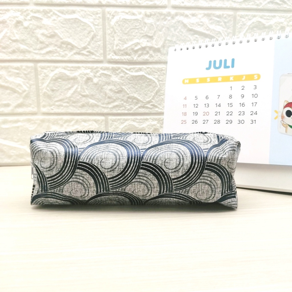 KOTAK PENSIL MOTIF KARTUN LUCU UNIK / KOTAK PULPEN / TEMPAT ALAT TULIS IMPORT BS-ABSTRAK ABU-ABU