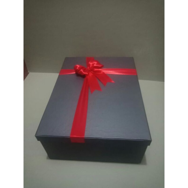 

kotak kado/gift boc/hard box 40*30*13cm