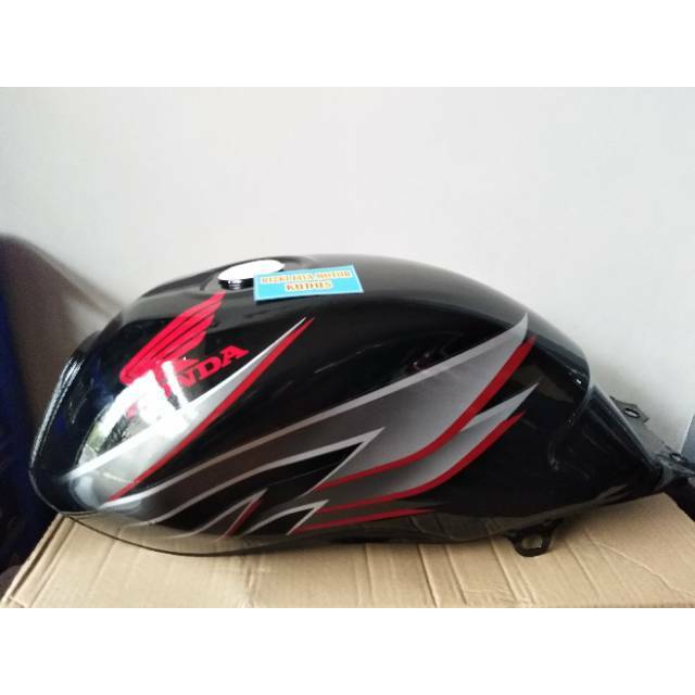 Tangki Megapro primus + stiker 2008/2009 hitam