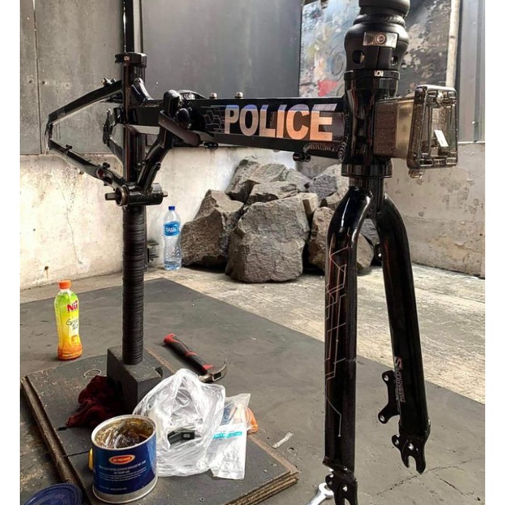 frame police texas Laser discbrake 20 like new murah