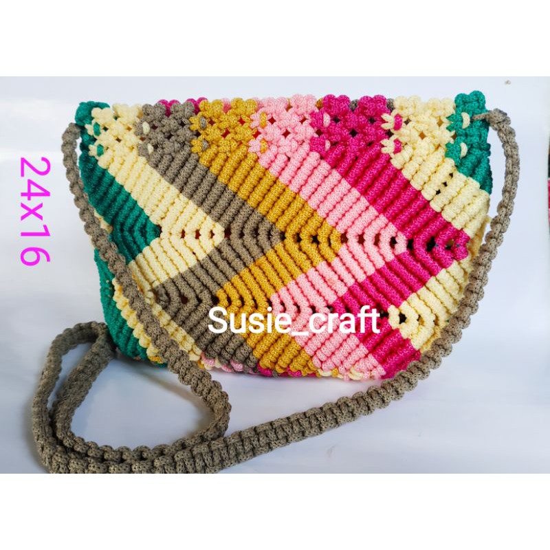 

tas wanita rajut tali kur (Pre Order)//motif zigzag cantik// murah//produk handmade// ukuran35x30cm