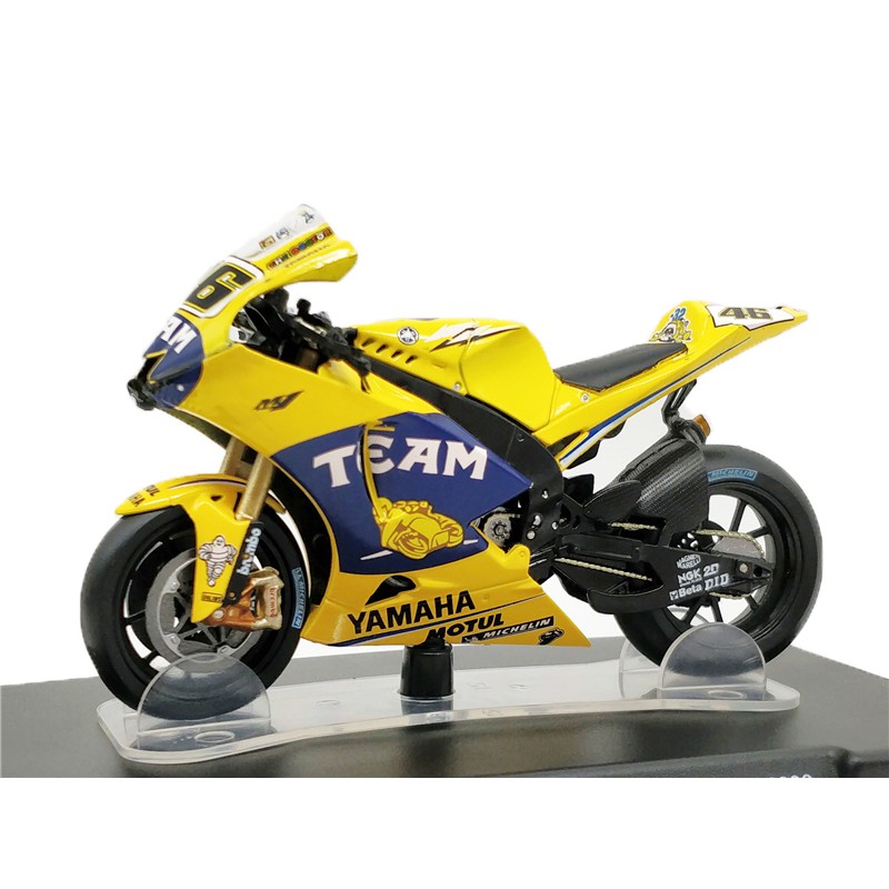 Diecast Motor MOTOGP VR46 Yamaha YZR M1 World Championship 2006 Valentino Rossi