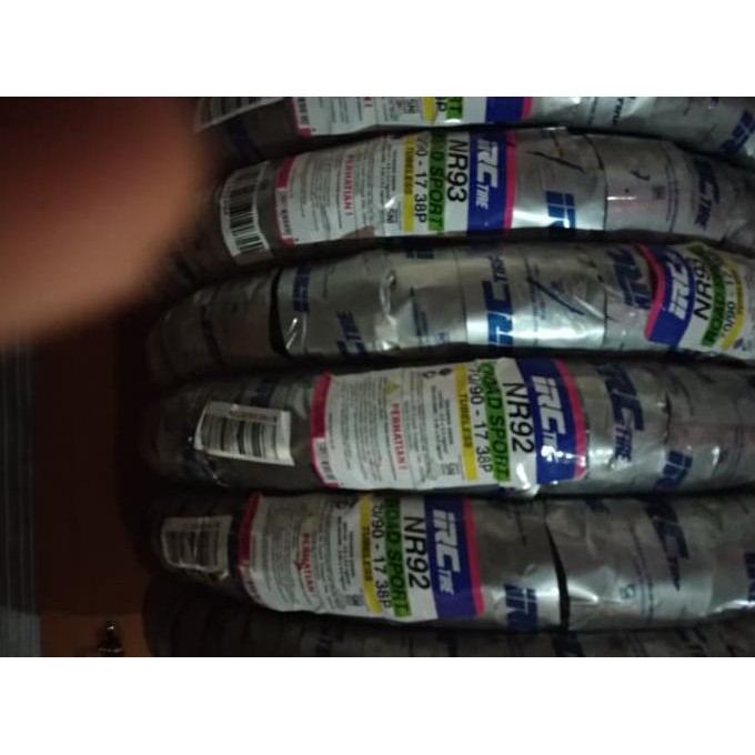 Tubeless IRC 80/90 17 Ban luar motor , Tubles 80