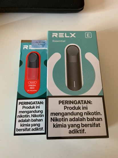 Relx Bundle Essential Black Device And Pods