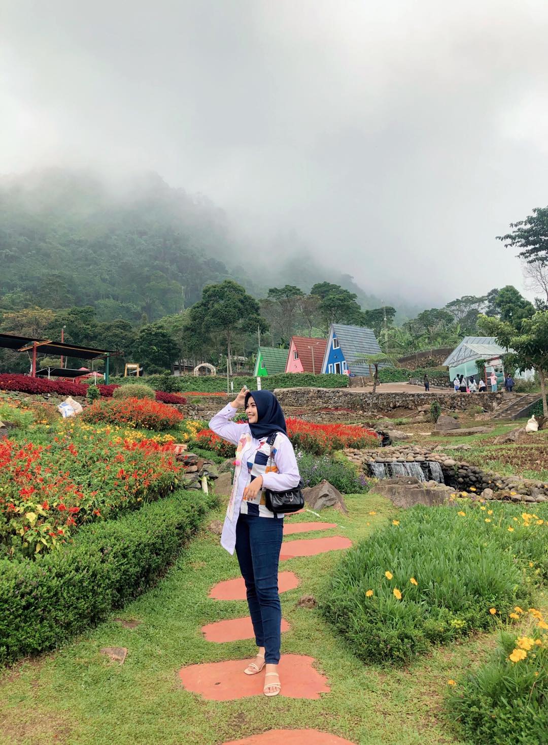 Batik Wanita Pom Pom