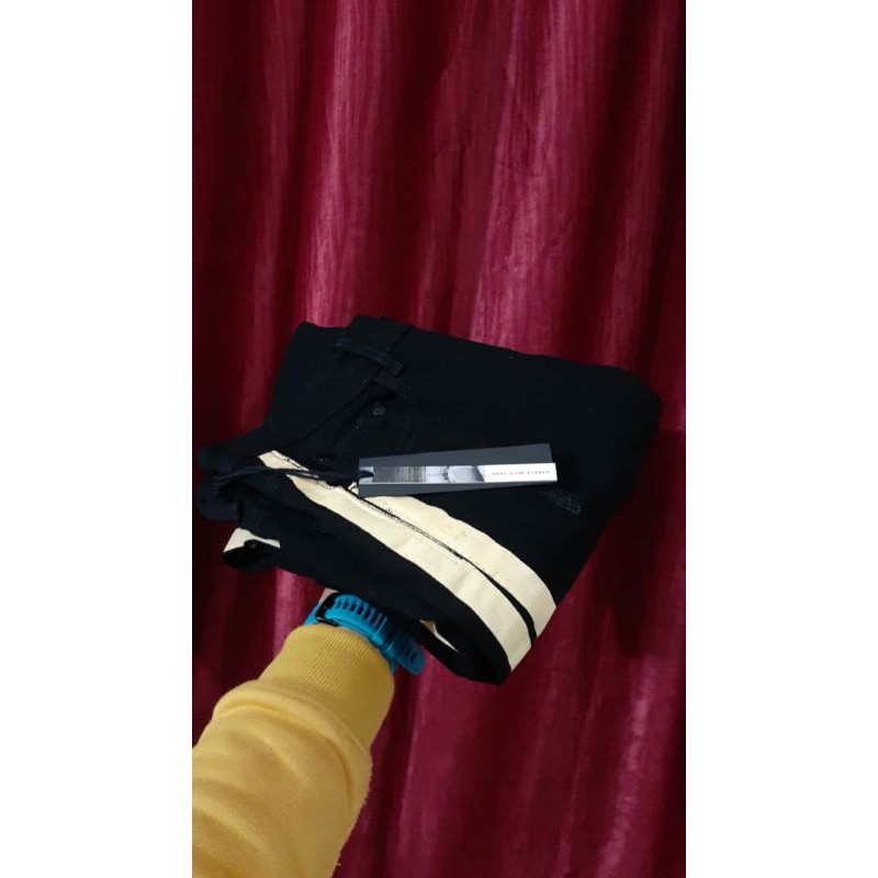 rucas jeans season 5 cream stripes