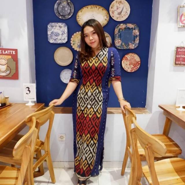 Long dres tenun motif toraja biru dongker S1