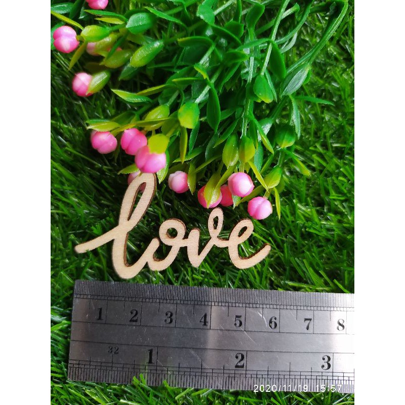 Hk19 Huruf Cutting Love Kayu