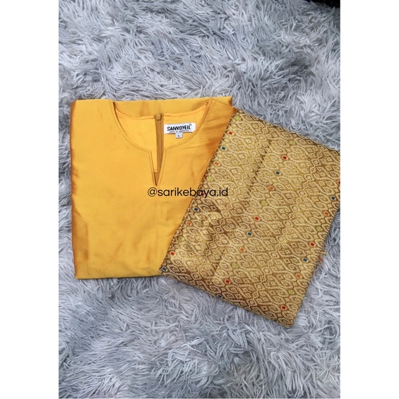 (DISKON) BAJU KURUNG SONGKET SELENDANG/KURUNG SITI NURBAYA-Gold