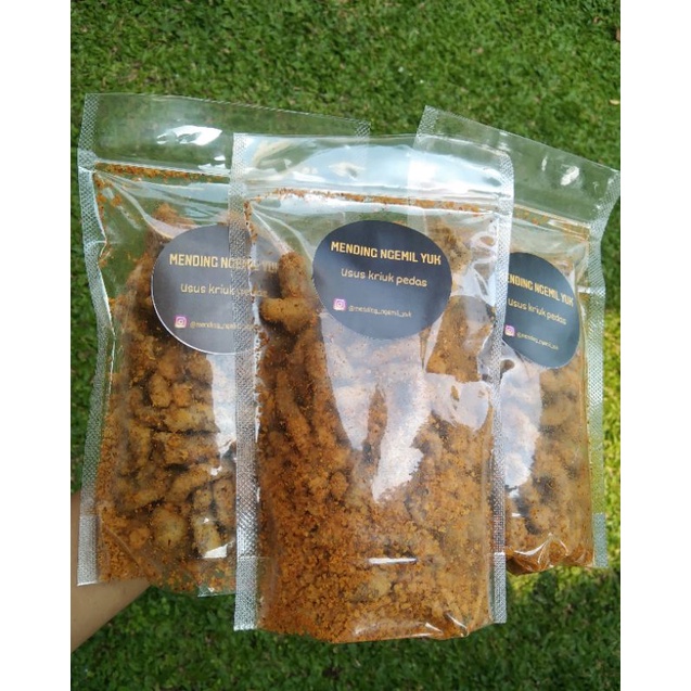 

mending ngemil yuk usus kriuk pedas gurih asin usus Krispy pedas 120 gram