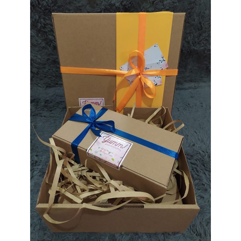 

hampers yummi C