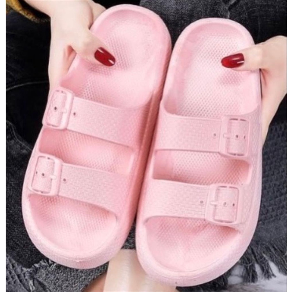 Sandal Slop Jelly Wanita dan Pria Couple Ban 2 Gesper Sol Tebal Empuk Warna Pastel Keren Elegant Casual Import Mokaya / Size 36-41 / Size 40-45 (1988-D1 / E8012-b1)