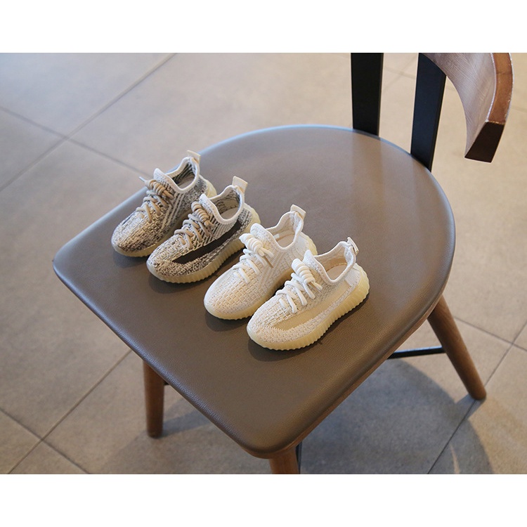 Luckyfankids ,Sepatu anak Import Sneakers YEEZY Sporty SA-1