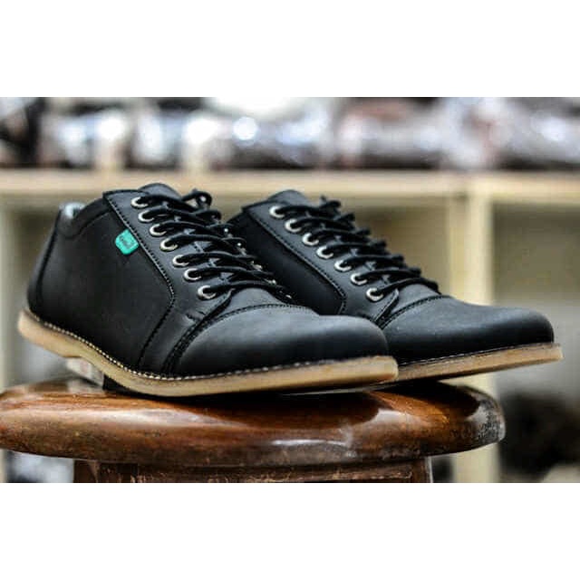 Best Seller Kickers Shaka Sepatu Pria Sepatu kerja Sepatu Sintetis