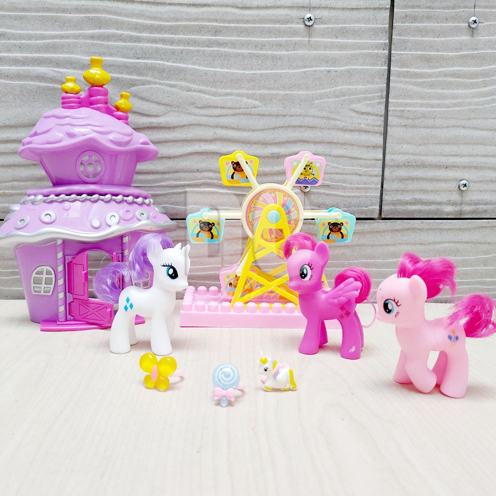 Little Pony Funny Ground 712 Mainan Taman Bermain Bianglala Rumah Cincin Permen Little Pony Kupu